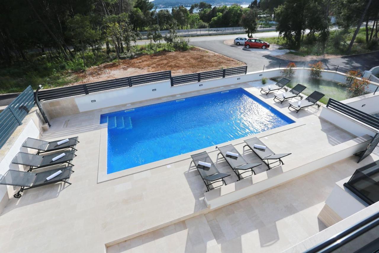 Villa Ankora 2 With Heated Pool Біоград-на-Мору Екстер'єр фото