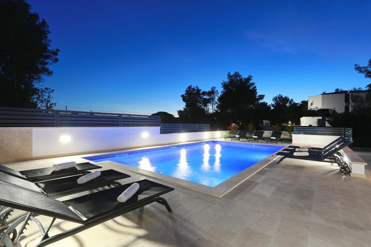 Villa Ankora 2 With Heated Pool Біоград-на-Мору Екстер'єр фото