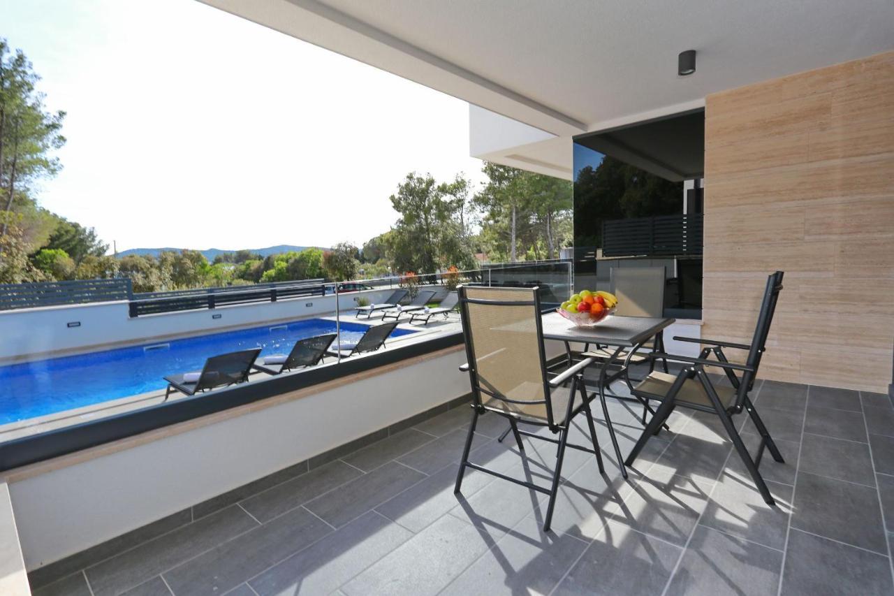 Villa Ankora 2 With Heated Pool Біоград-на-Мору Екстер'єр фото